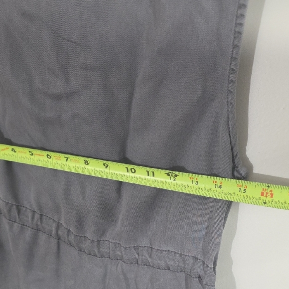 Max Jeans Gray Utility Vest with Epaulette Details - Picture 5 of 6